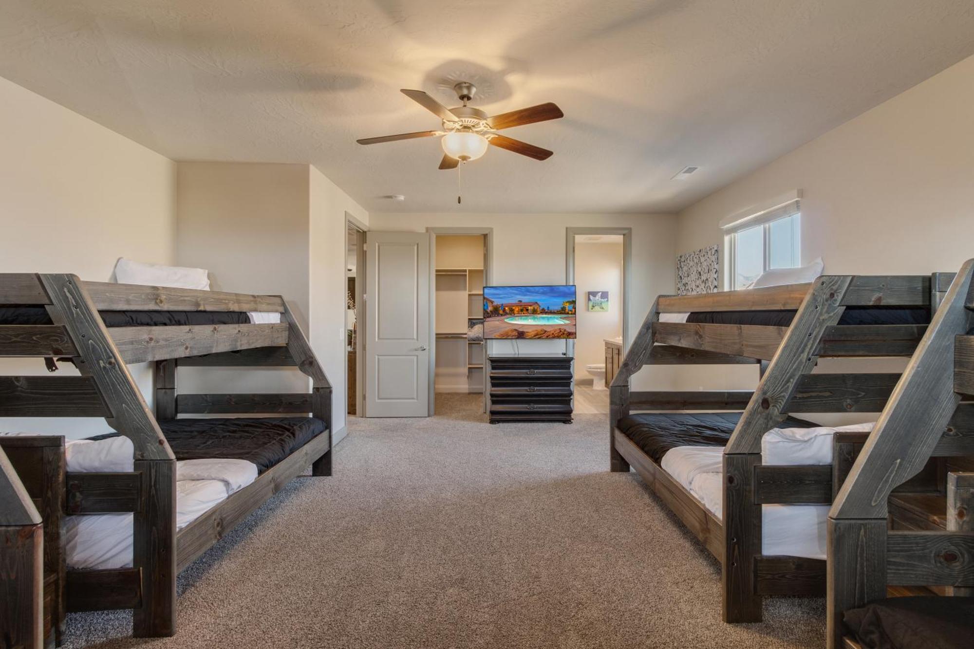 Pv 99 Private Hot Tub, Ping Pong Table, Xbox X Series And Resort Amenities Santa Clara Exterior photo